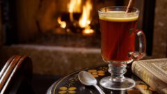 Hot Buttered Rum - Titelbild.